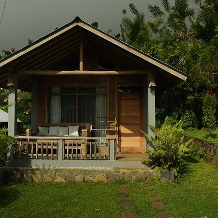 The Geckos Homestay Kelimutu Exteriör bild