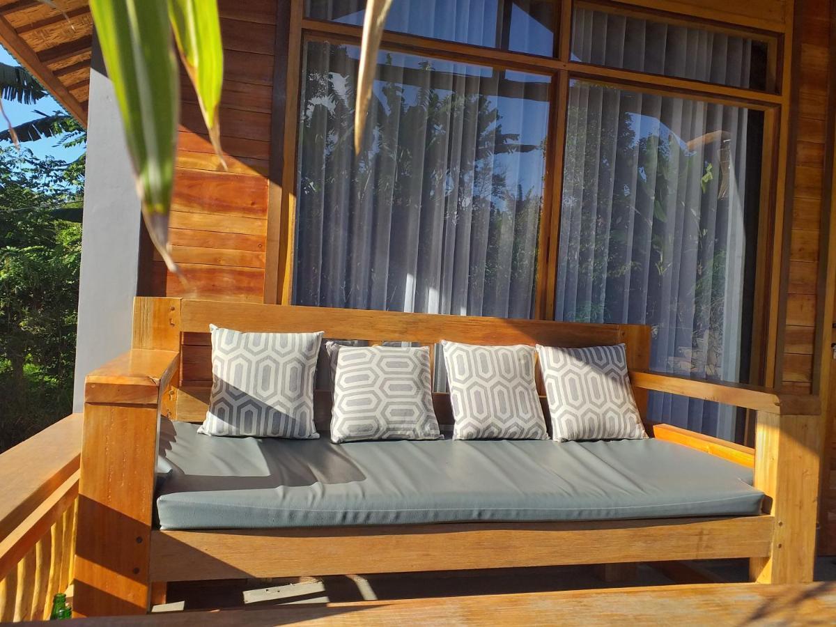 The Geckos Homestay Kelimutu Exteriör bild