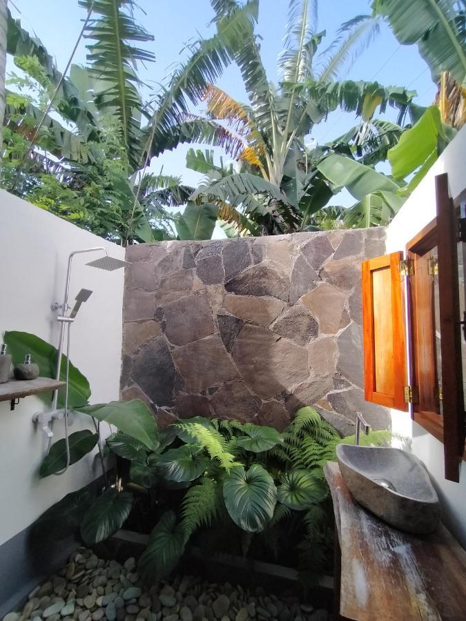 The Geckos Homestay Kelimutu Exteriör bild